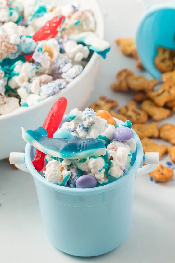 how to make shark bait snack mix, adorable shark bait snack served in cute mini pails