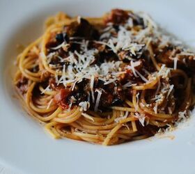 <b>Our dinner suggestion:</b> Summer eggplant spaghetti