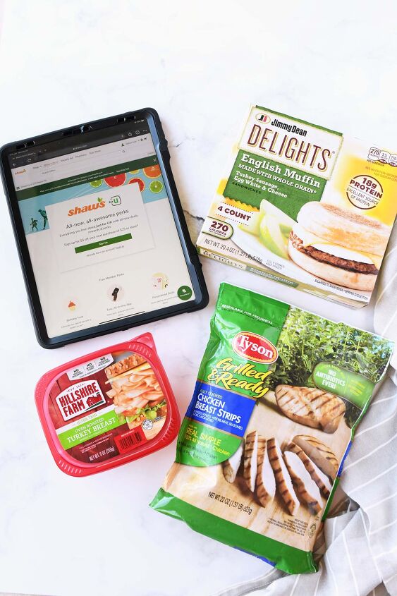 hearty breakfast nachos, Hillshire Farms and Tyson with the Shaw s app on an ipad