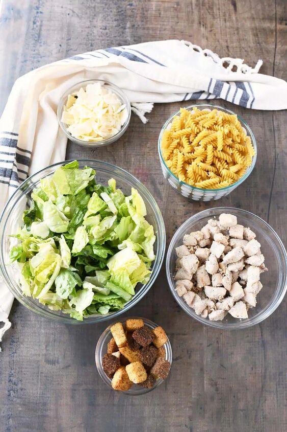 chicken caesar pasta salad, Bowls of Caesar pasta salad ingredients