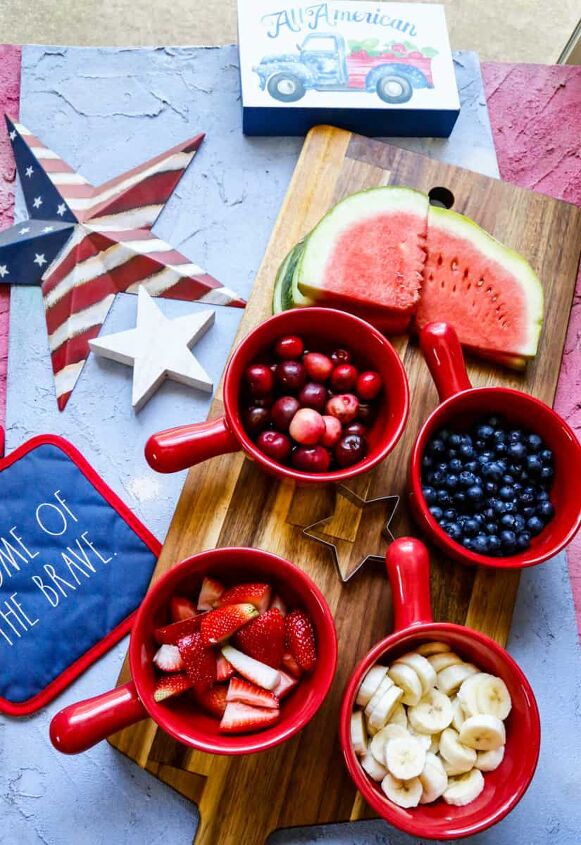 patriotic fruit salad, A StarSpangled American Flag Fruit Salad
