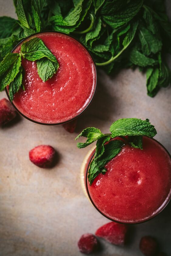 quick and easy watermelon frose, fros in two separate coups garnished with fresh mint