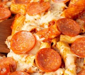 Easy Cheesy Pizza Casserole Recipe | Foodtalk