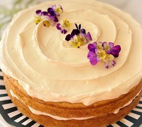 hummingbird cake with easy cream cheese icing