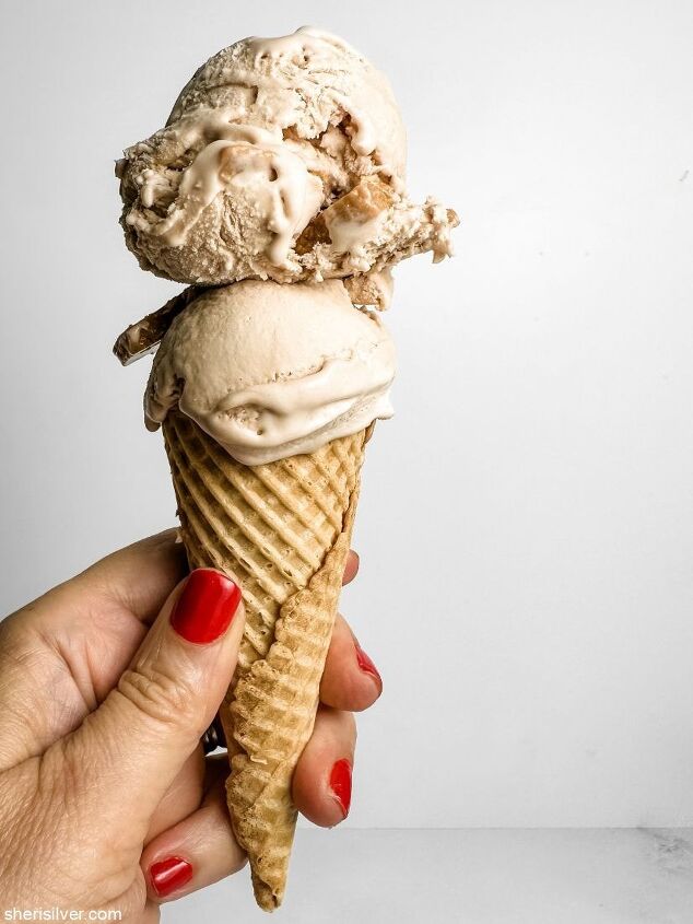 easy coffee malt roasted white chocolate ice cream, coffee malt ice cream scoops on a sugar cone