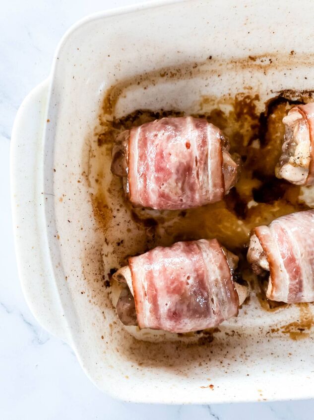 bacon wrapped chicken thighs in the oven so easy, Bacon wrapped chicken thighs coming out of oven