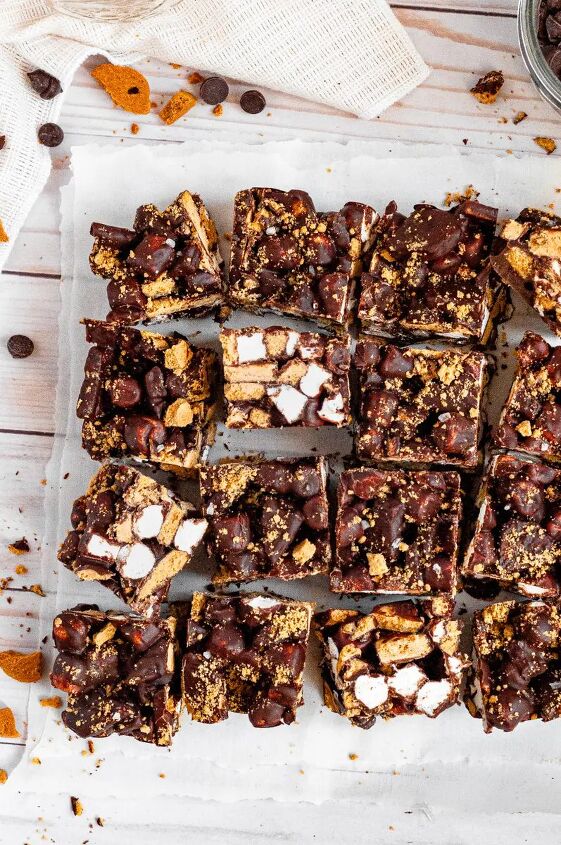 no bake s mores bars gluten free vegan, No bake s mores bars covered in rich dark chocolate with bright white mini marshmallows and golden graham cracker pieces