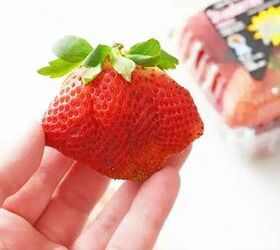 how to make the best strawberries cream lemon cake, Jumbo Strawberry