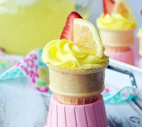 strawberry lemonade cupcakes in a cone recipe, Strawberry Lemonade Cupcakes