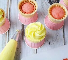 strawberry lemonade cupcakes in a cone recipe, Cupcakes in a cone