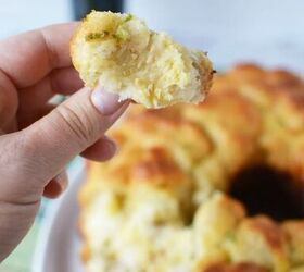 pull apart cheese bread recipe, Holding a piece of cheese pull apart bread