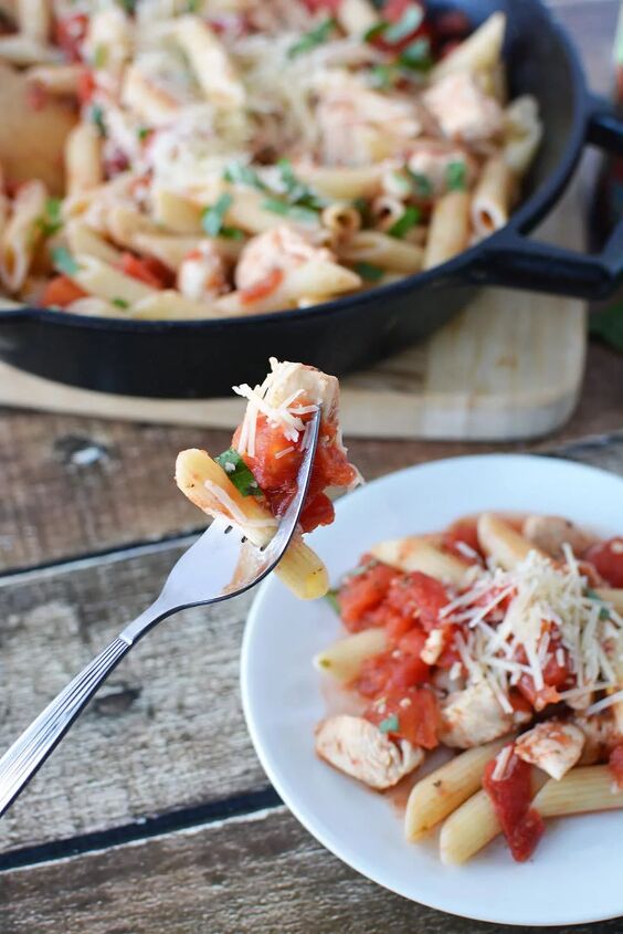 simple chicken pasta recipe for busy nights, Chicken pasta skillet dinner easy for busy nights