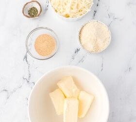 how to make frozen garlic bread