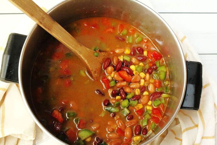 creamy mexican bean soup with corn, Stir in the broth