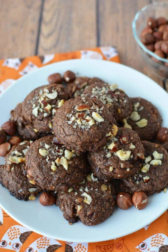 easy chocolate hazelnut cookie recipe, Hazelnut Cookies