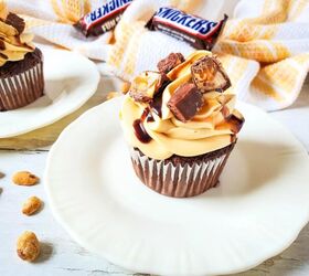 Ultimate Snickers Cupcakes Recipe