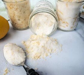 how to make lemon sugar to flavor desserts and drinks, Lemon sugar jars with a spoon of lemon sugar