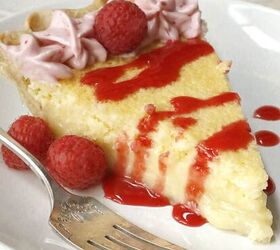 how to make lemon sugar to flavor desserts and drinks, Lemon sponge cake pie on a white plate