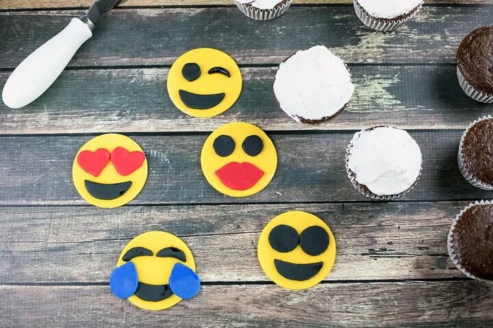 adorable emoji cupcakes recipe, Emoji Cupcakes Recipe