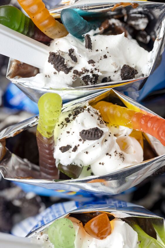 make everyone happy with this walking cup of dirt dessert, mini oreo bags filled with pudding whipped topping and gummy worms