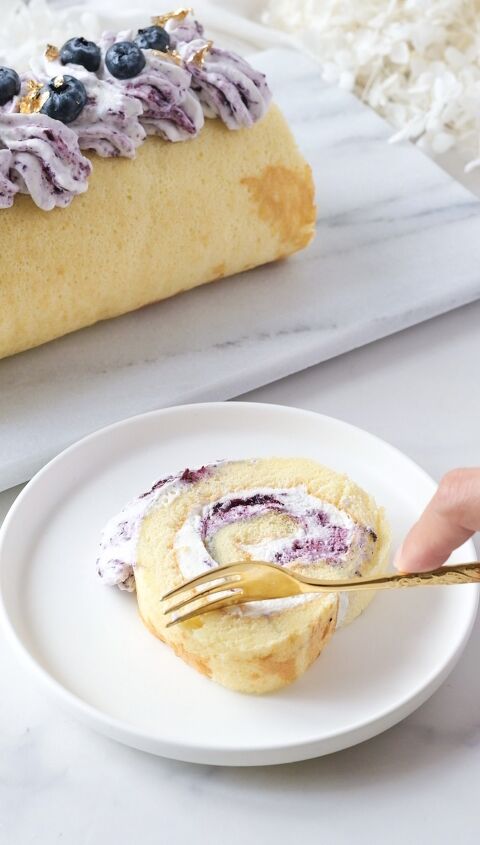 chiffon roll cake with blueberry cream