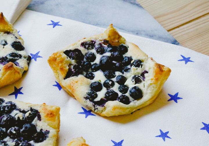 easy blueberry puff pastry turnovers, Puff pastry turnovers made with wild fresh blueberries cream cheese and