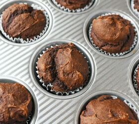 2 ingredient chocolate pumpkin muffins, Fluffy pumpkin muffins in a cupcake pan