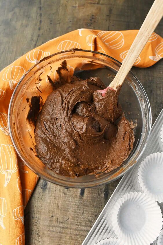 2 ingredient chocolate pumpkin muffins, Fluffy chocolate muffin batter
