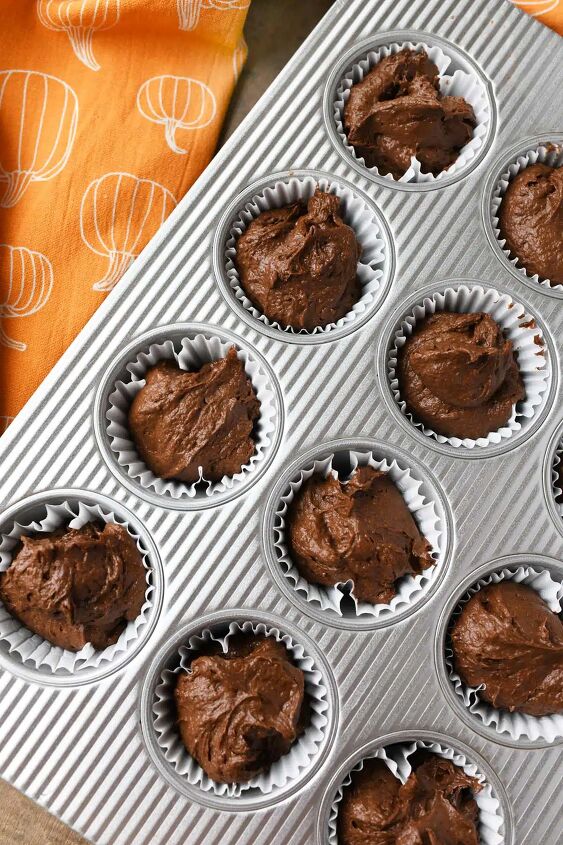 2 ingredient chocolate pumpkin muffins, Chocolate muffin batter in white liners
