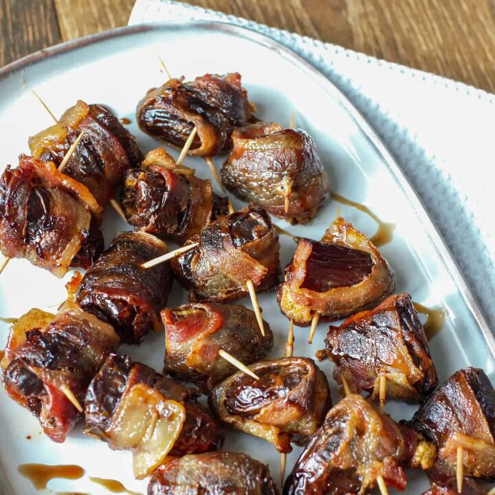 grilled bacon wrapped dates devils on horseback, Grilled bacon wrapped dates stuffed with chorizo Devils on Horseback appetizer