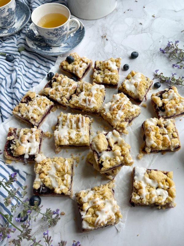 blueberry crumb bars, blueberry crumb bars and a cup of tea