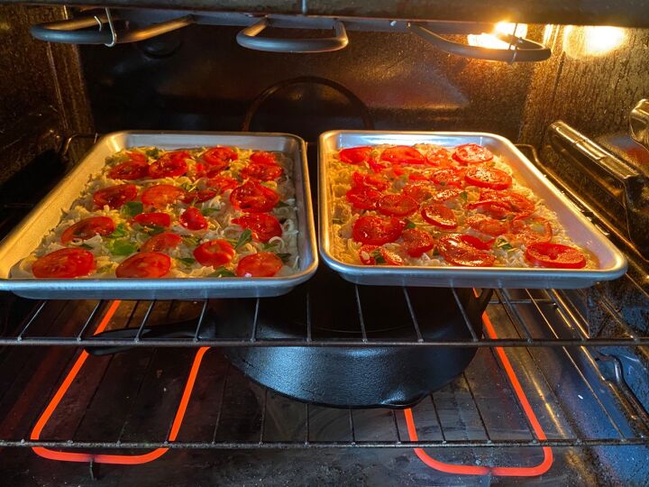 Summer Tomato Thin Crust Pizza | Foodtalk