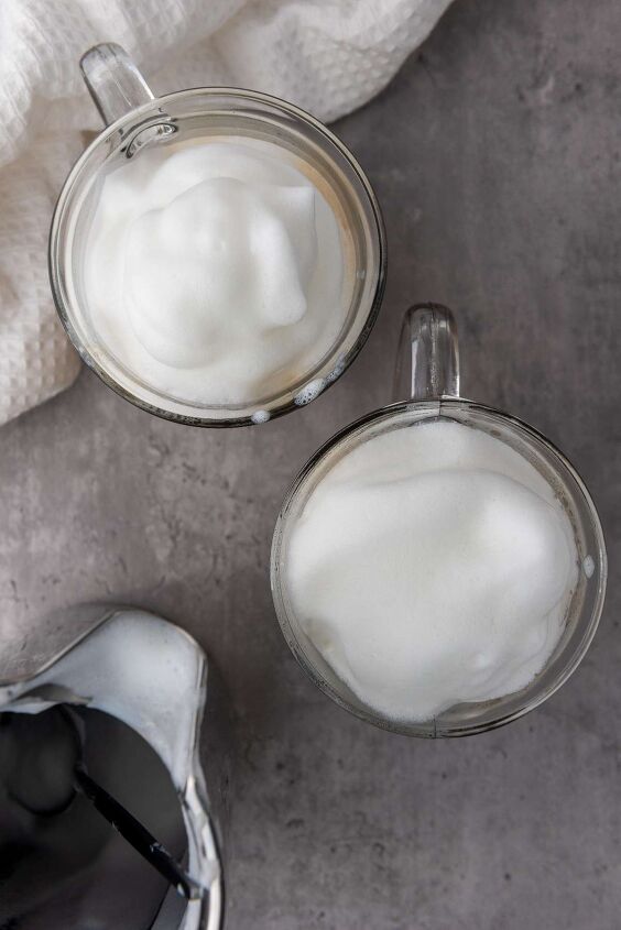 delicious vanilla latte recipe to make at home, Add Foam to Vanilla Latte