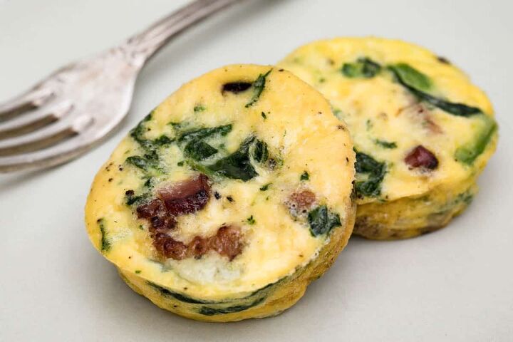 spinach bacon egg cups, close up of spinach bacon egg cups