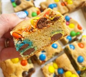 These 6-ingredient M&M cookie bars are the perfect dessert for kids (and adults, too!)