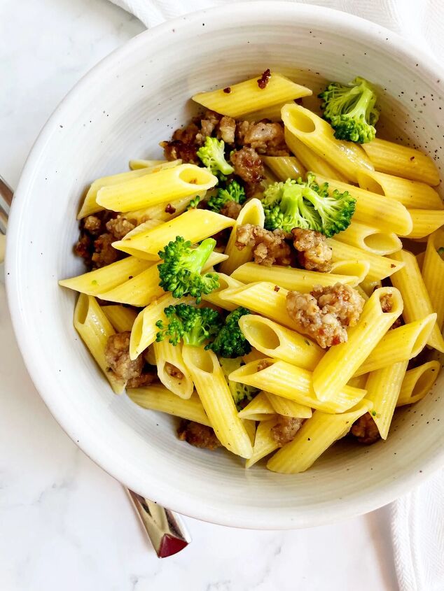 pasta with italian sausage and broccoli, Pasta with Italian Sausage and Broccoli in a white bowl