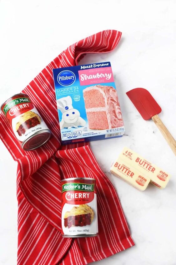 strawberry cherry dump cake, Strawberry Dump Cake ingredients with a red napkin