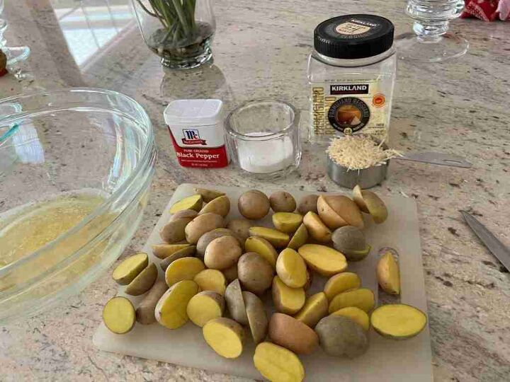 Here are the ingredients for the TikTok Parmesan Potatoes