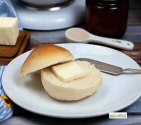 Easy Homemade Dinner Rolls Recipe | Foodtalk