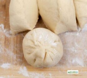 easy homemade dinner rolls recipe, pinched dough for dinner rolls