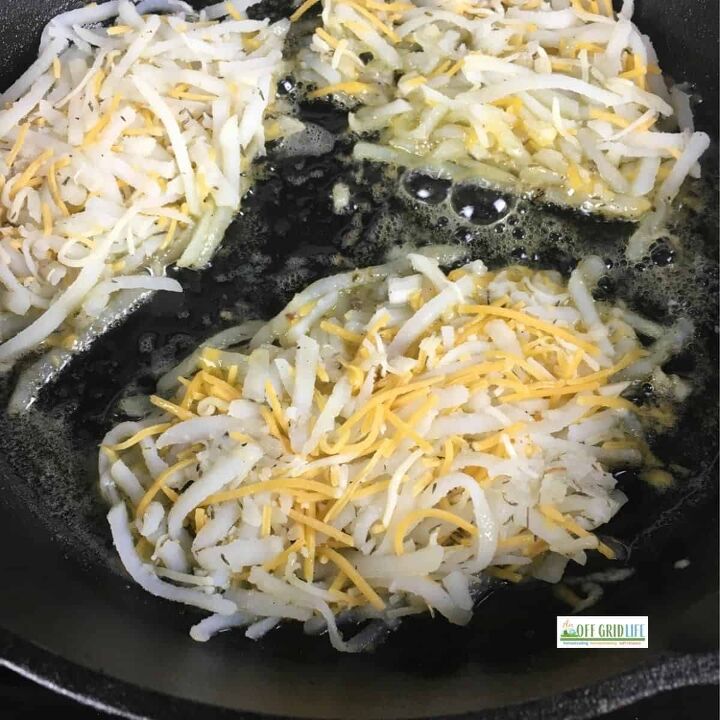 easy cheesy hash brown recipe, Homemade Cheesy Hash Brown in Cast Iron Skillet