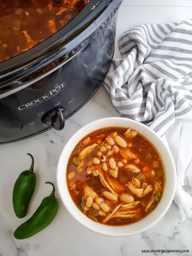 slow cooker chicken chili with white beans, a look at the finished chili