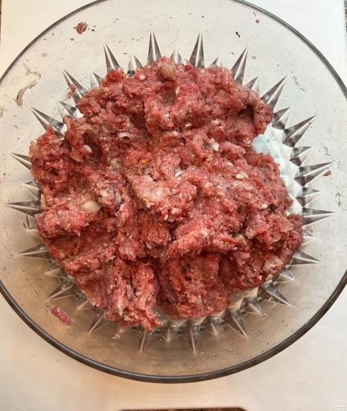 easy and delicious meatballs, Combined ground meat and ingredients for meatballs