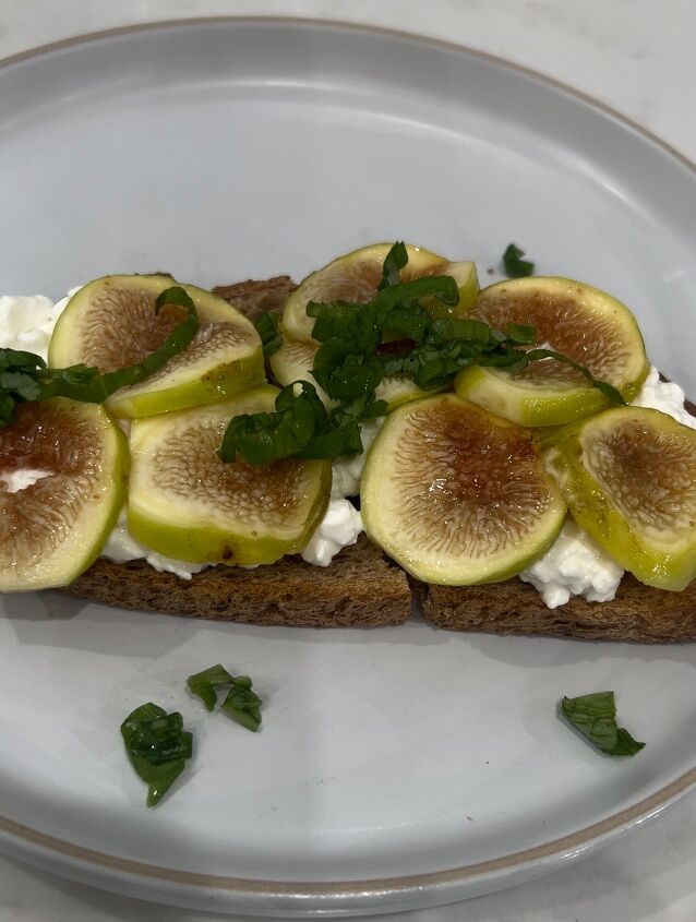 fig honey cottage cheese toast with pistachios