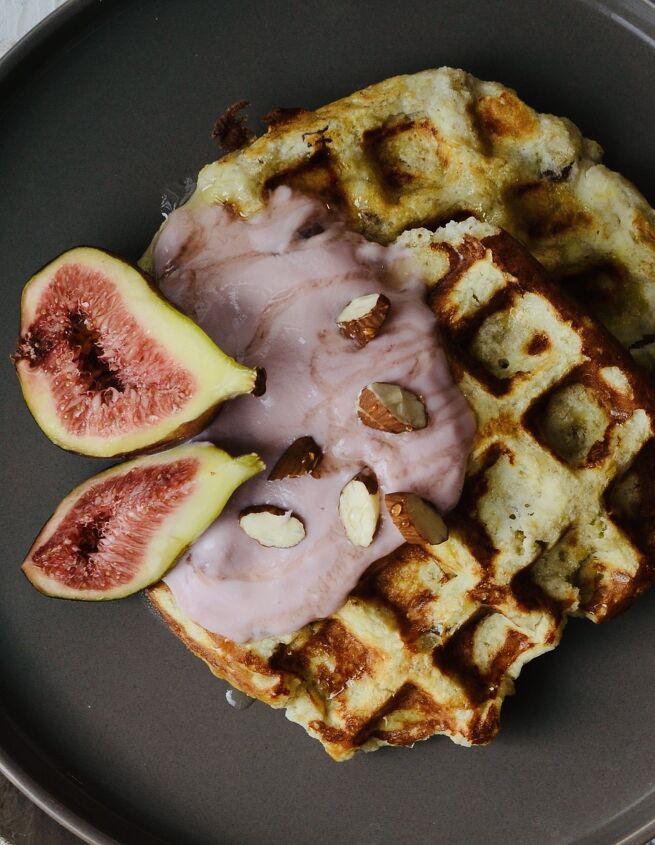 waffles with yogurt figs and almonds