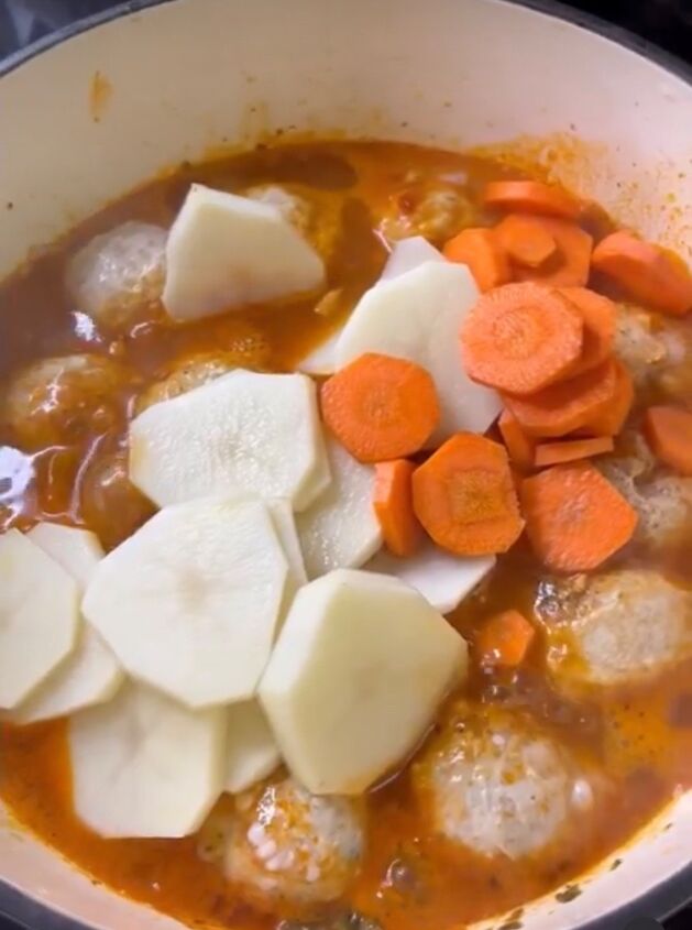 albondigas guisada