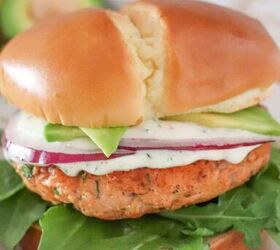 fresh salmon burgers with easy lemon dill sauce, Fresh Salmon Burgers