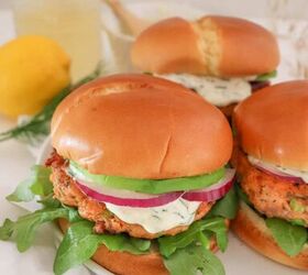 fresh salmon burgers with easy lemon dill sauce, Fresh Salmon Burger Recipe