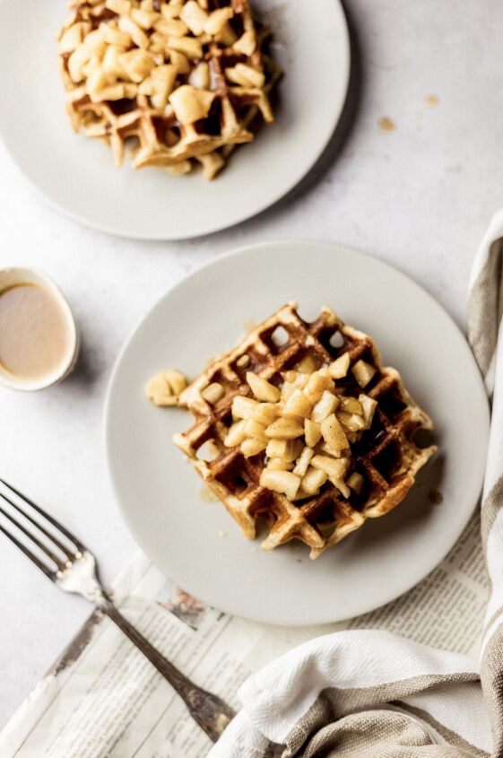 cinnamon waffles with apple topping
