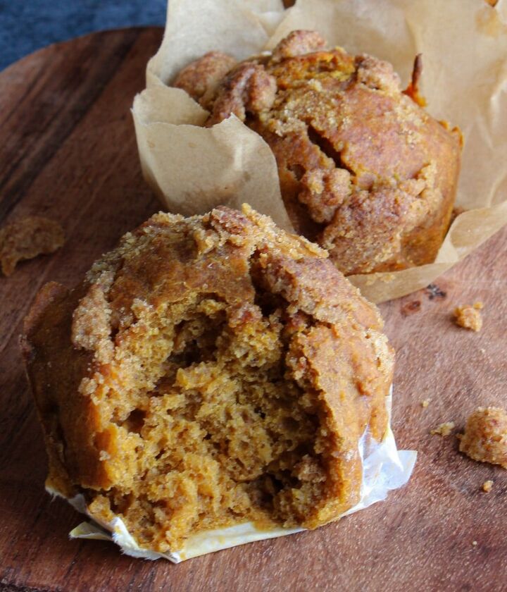 vegan pumpkin muffins with a twist delicious crumble topping, vegan pumpkin muffins